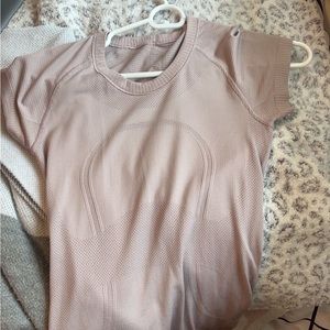 Lululemon swiftly tech